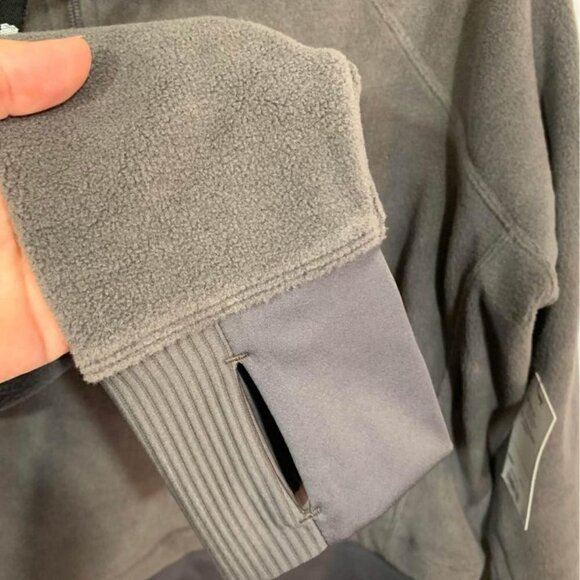 𝅺WOMAN’S ultra plush pullover coat. Lots of stretch. NWT. Size M. Charcoal gray. - Picture 7 of 10